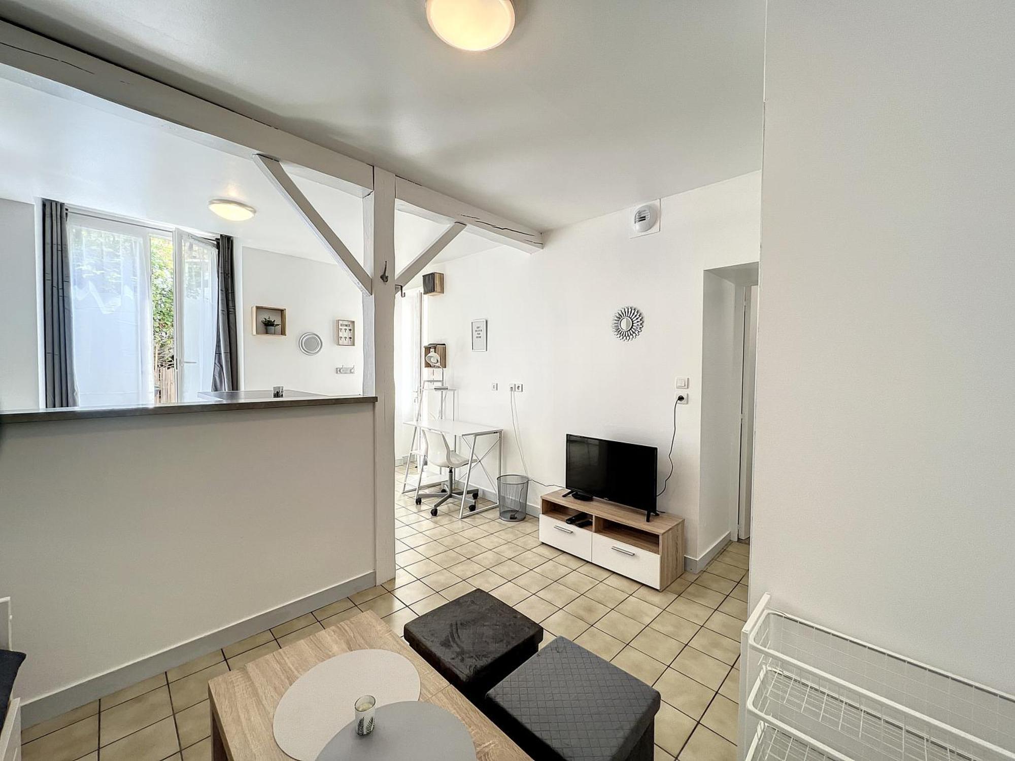 Les Bords Du Clain - Entree Autonome Studio Poitiers Esterno foto